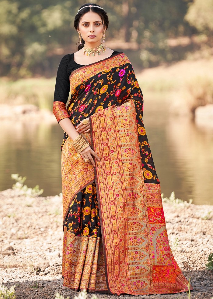 Elegant Banarasi Silk Saree with Zari Border & Pallu Black