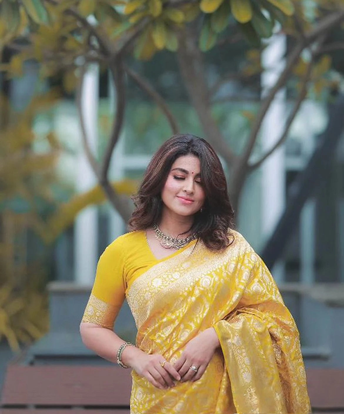 Stunning Yellow Soft Silk Saree With Resonant Blouse Piece