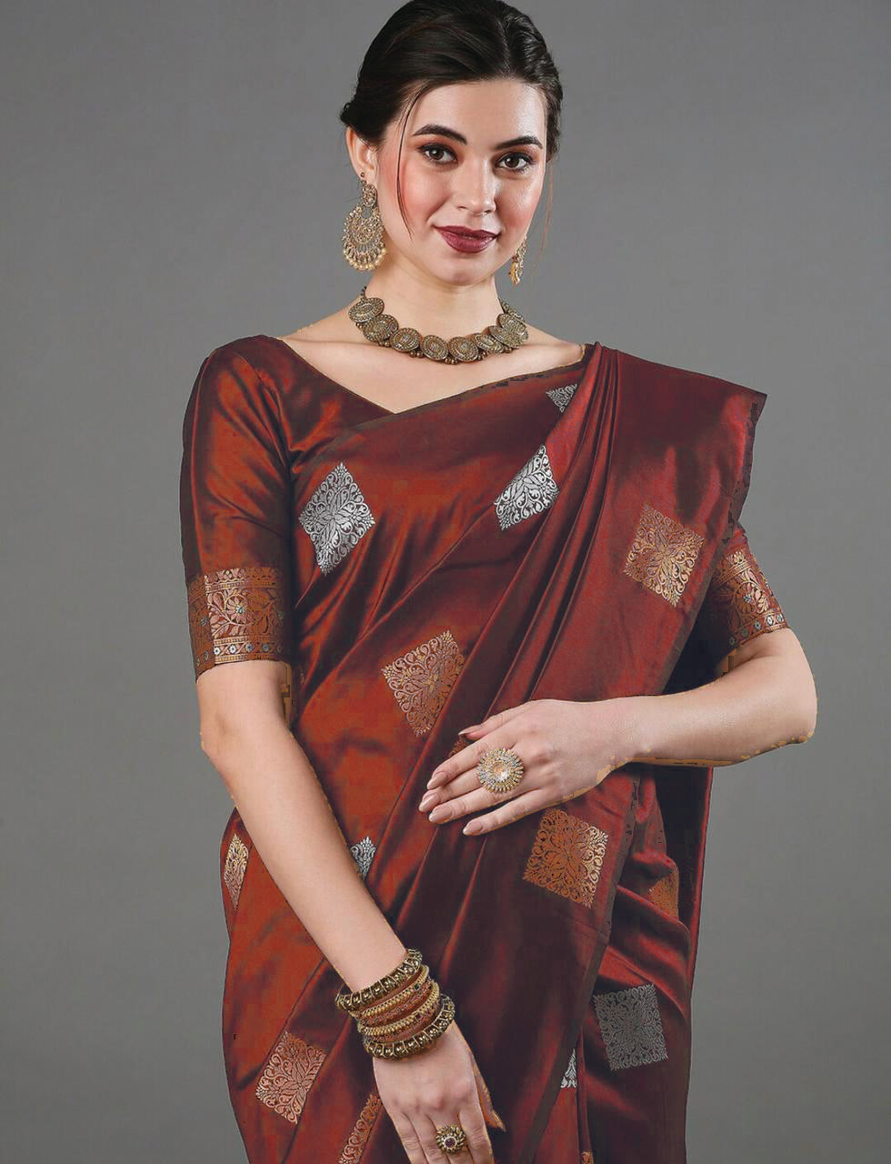 Ethnic Banarasi Saree – Handwoven Soft Silk Fabric Marron Saree