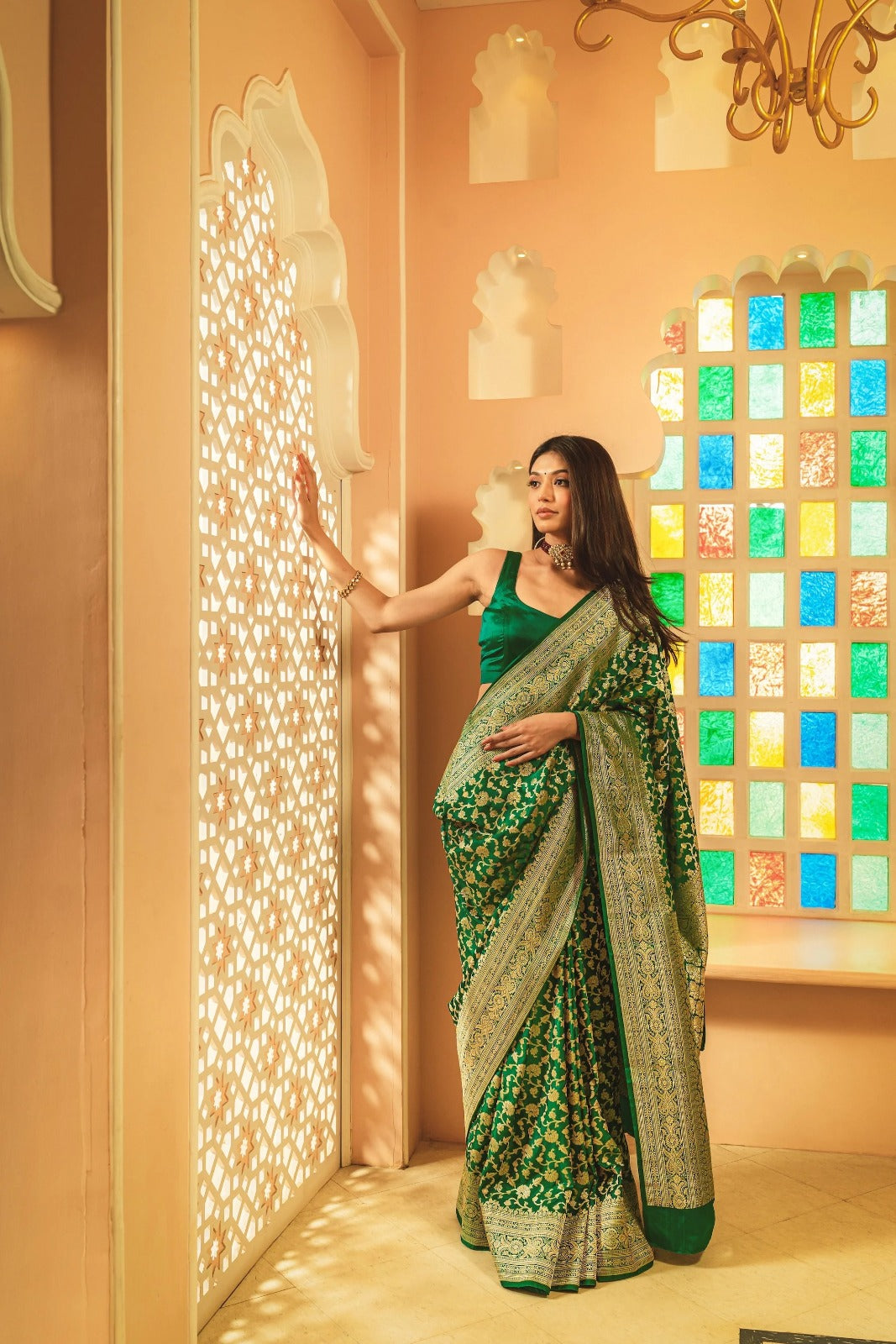 Fabulous Green Soft Silk Saree with Ethnic Blouse Piece