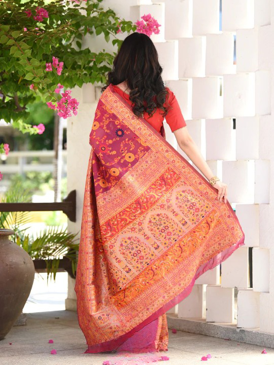 Elegant Banarasi Silk Saree with Zari Border & Pallu Red