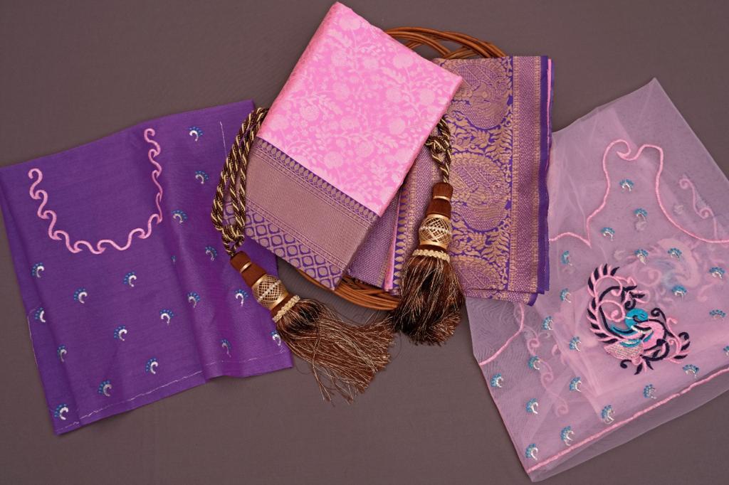 Adorable Pink Soft Lichi Silk Saree with Blouse Peace