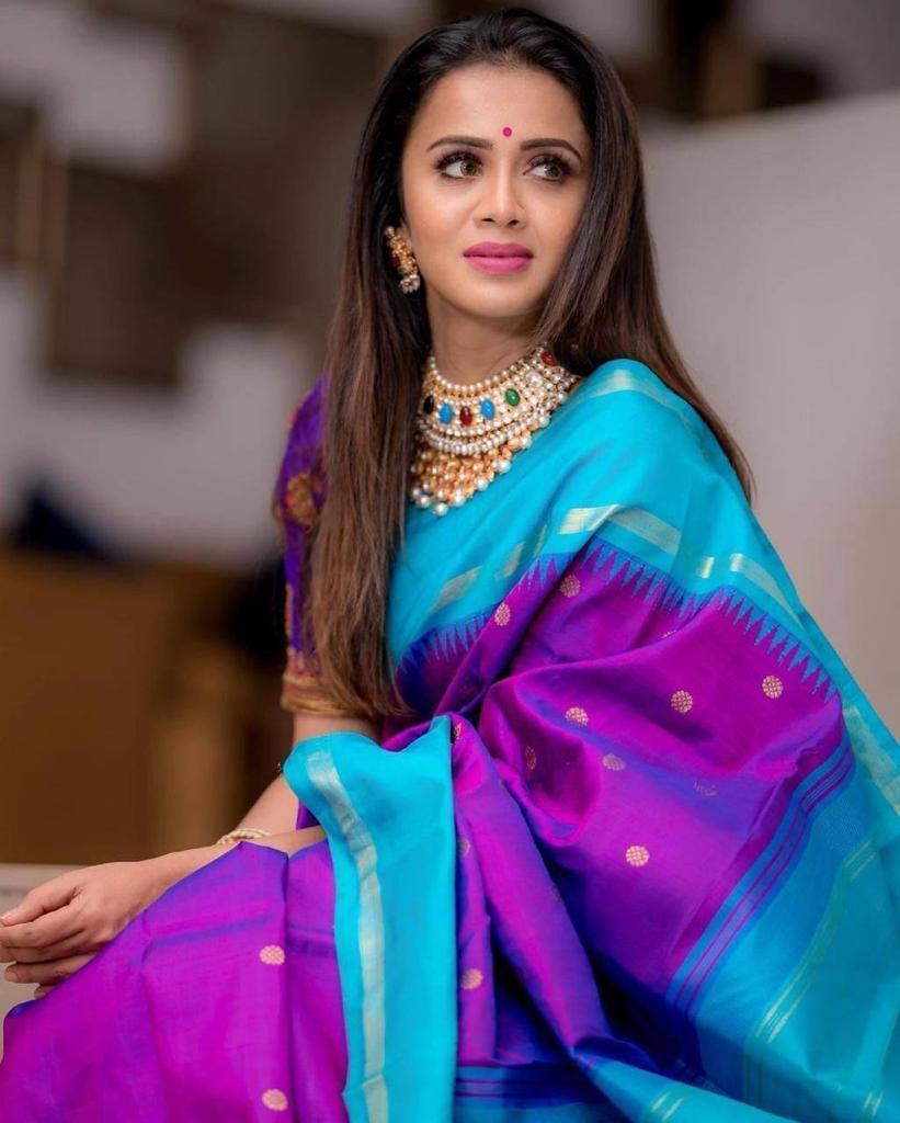 Festive Special Lichi Silk Saree with Heavy Zari Design