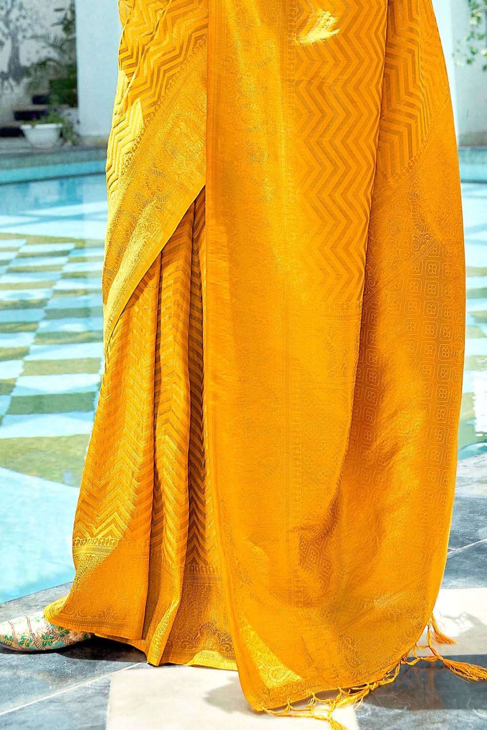 Bridal Wedding Wear Lichi Silk Saree with Heavy Zari
