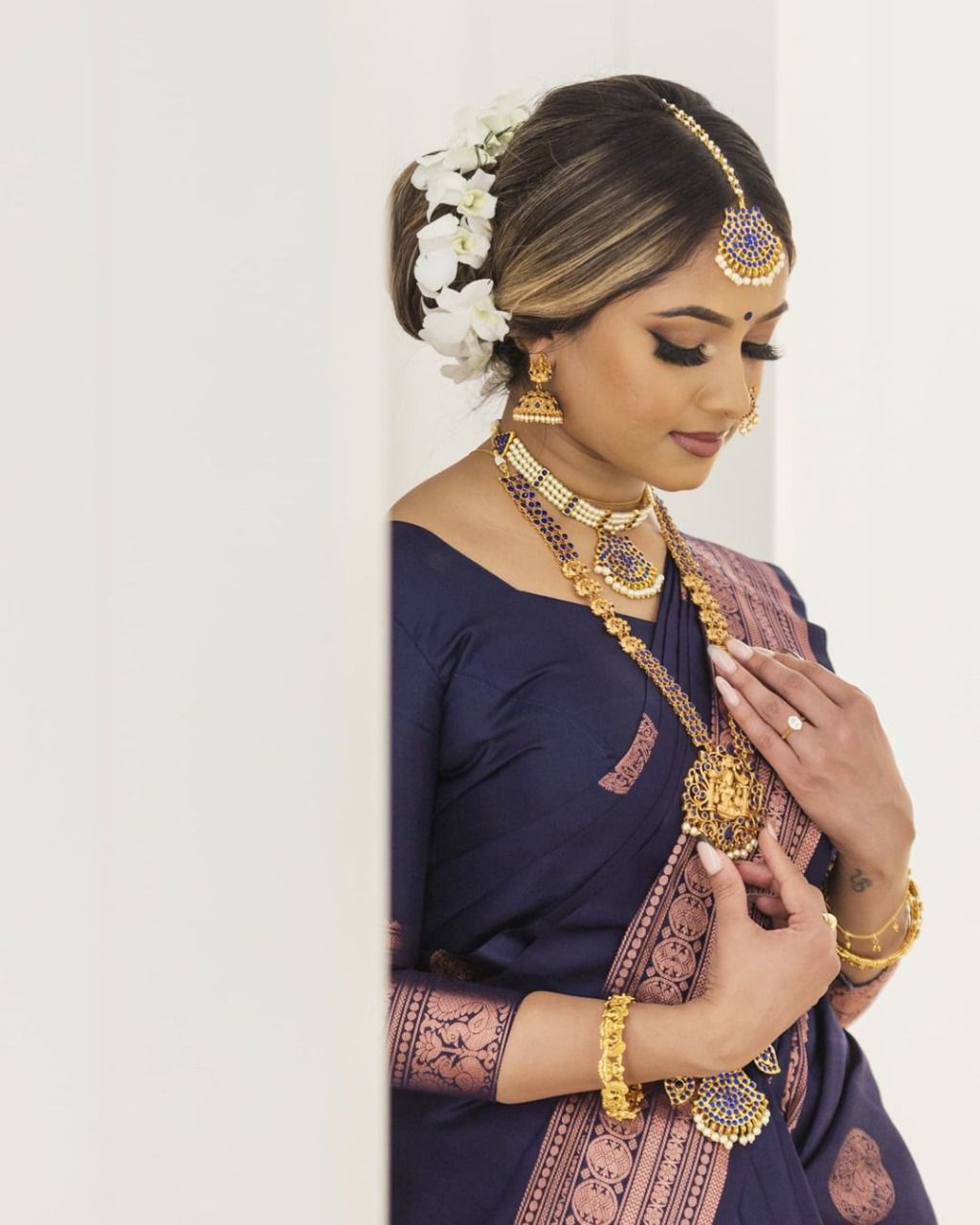 Luxurious Soft Lichi Silk Saree with Traditional Zari Art