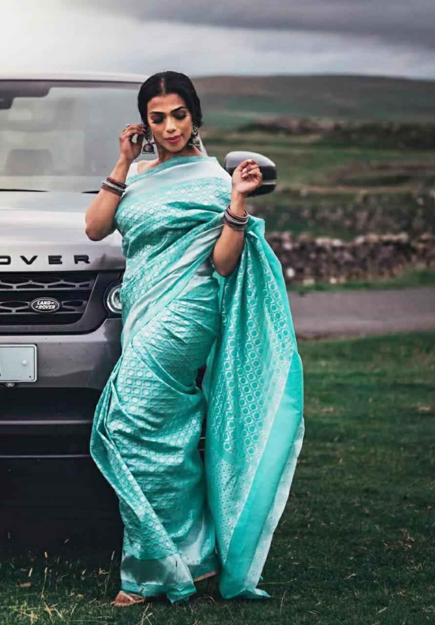 Best Silk Saree Online – Affordable & Elegant