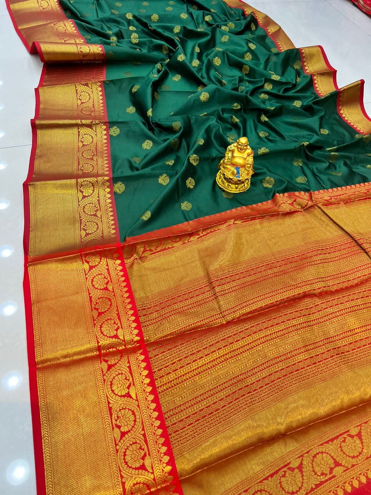 Ratatouille Green Kanjivaram Silk With Glittering Blouse Piece