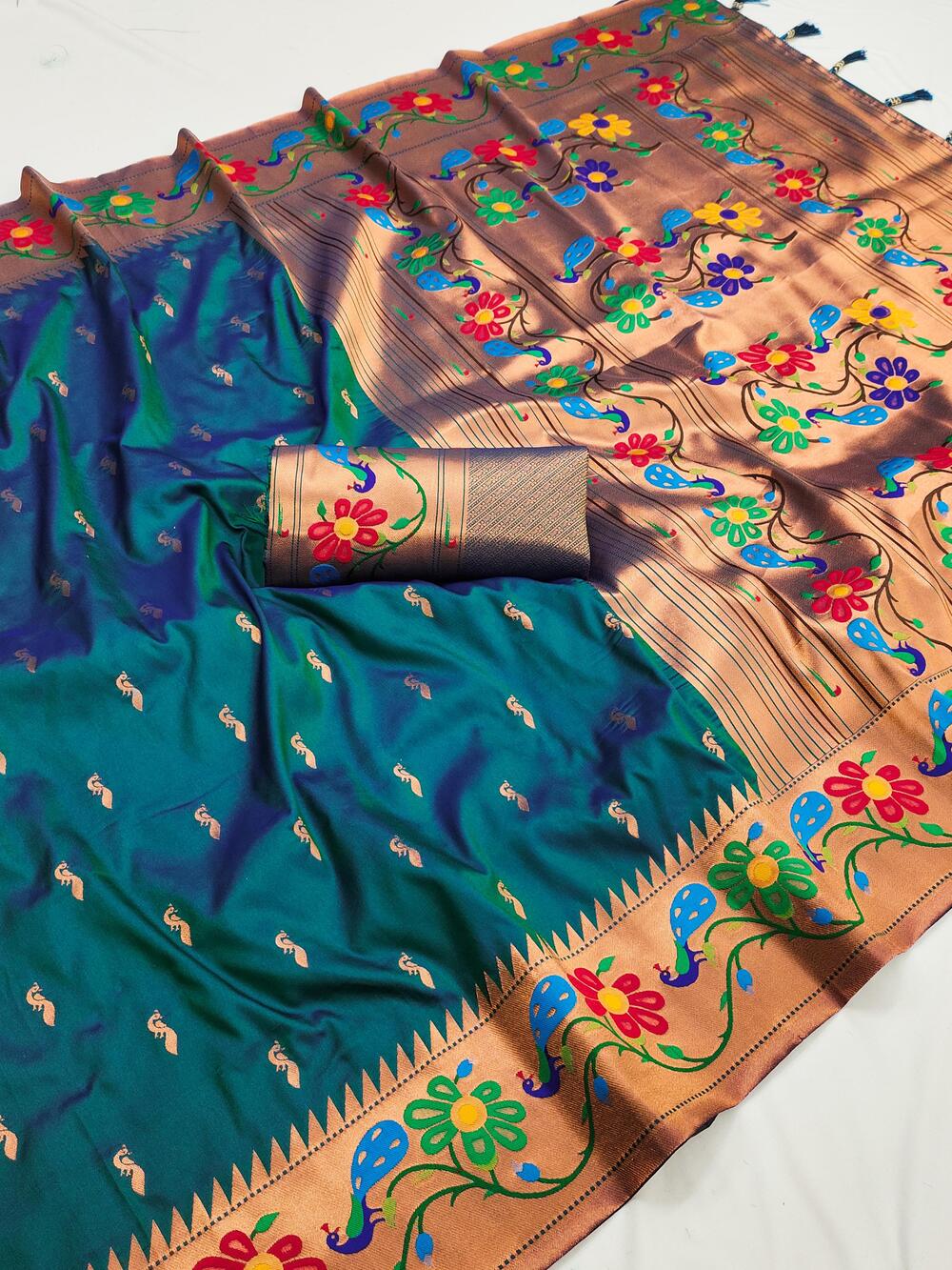 Lassitude Rama Paithani Silk Saree With Nemesis Blouse Piece