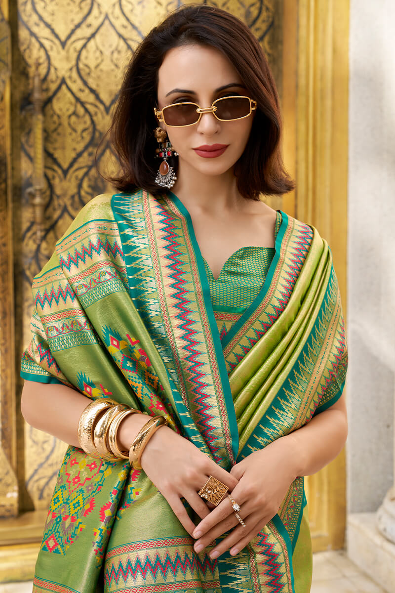 Felicitous Mehndi Paithani Silk Saree With Devastating Blouse Piece