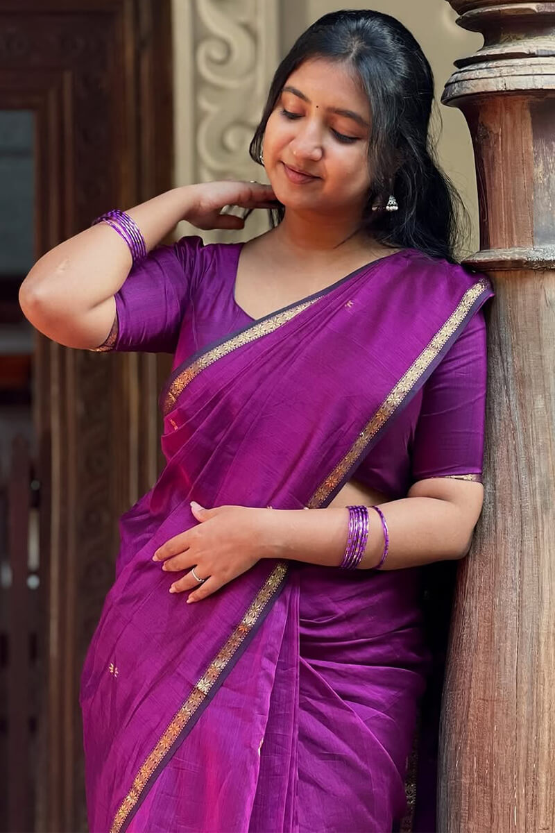 Confounding Magenta Cotton Silk Saree With Woebegone Blouse Piece