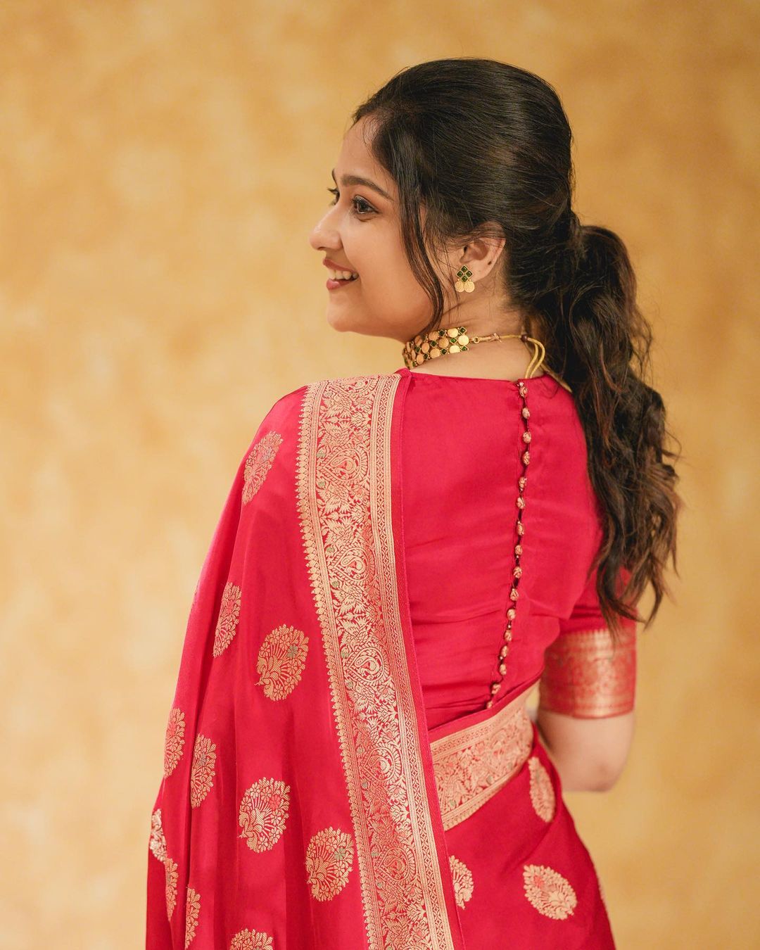 Adorable Red Soft Lichi Silk Saree With Classic Blouse Piece
