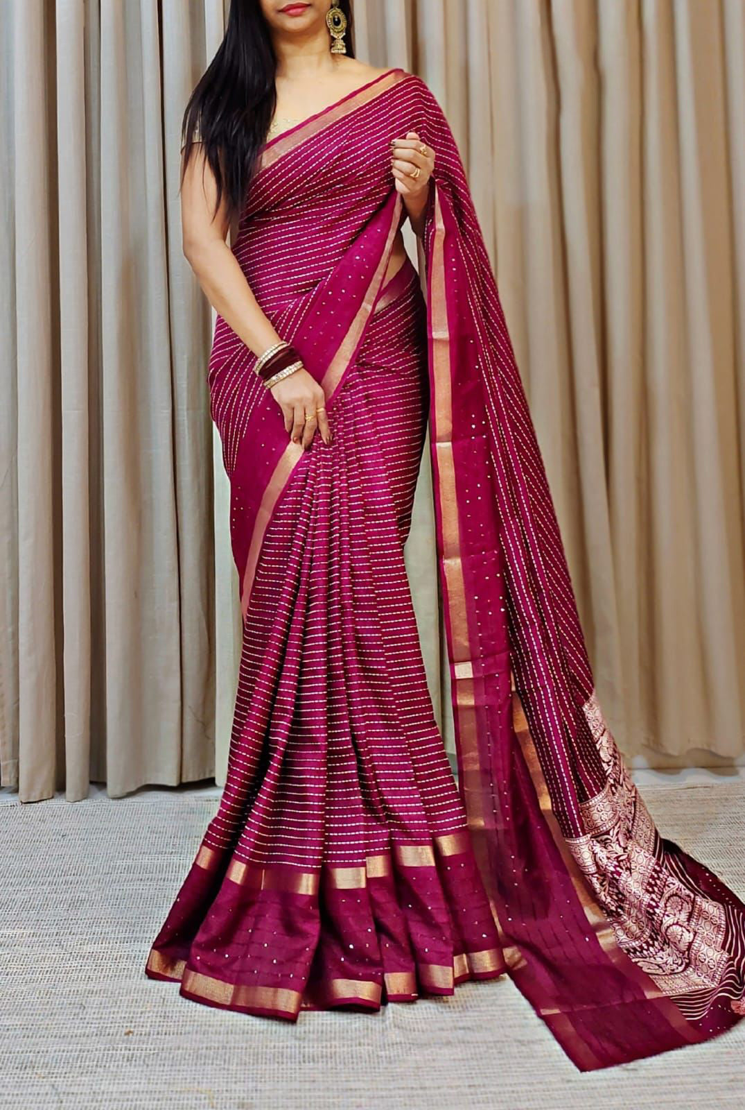 Lassitude Dark Pink Digital Printed Dola Silk Saree With Gratifying Blouse Piece