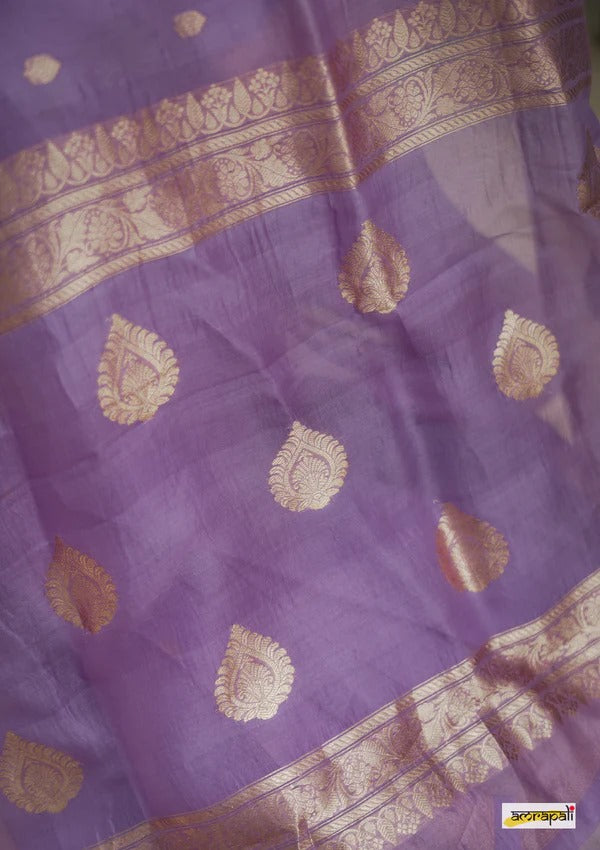 Elegant Banarasi Silk Saree with Gold Zari Embellishments Light Purple