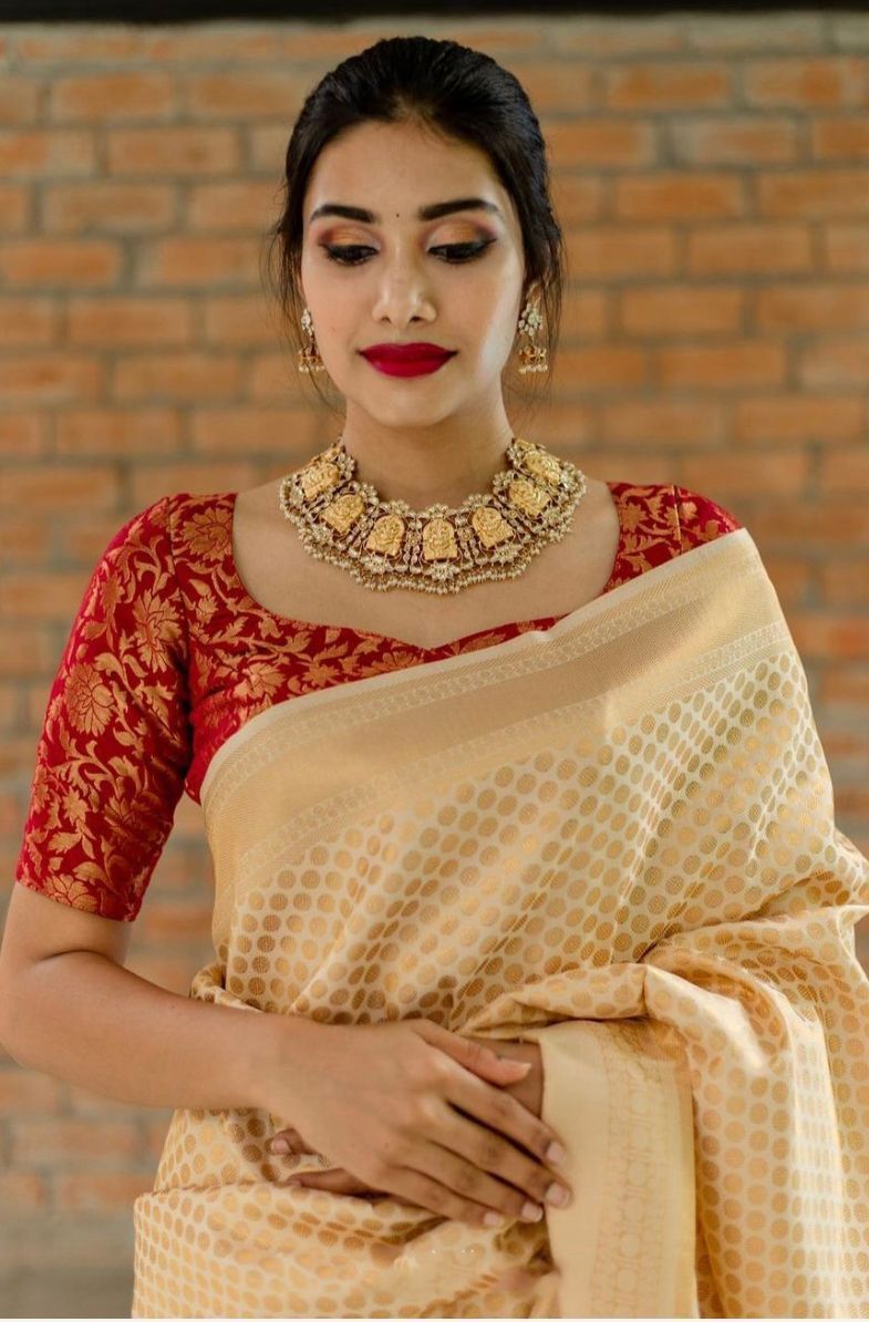 Rich Heritage Lichi Silk Saree with Exclusive Zari Weaving