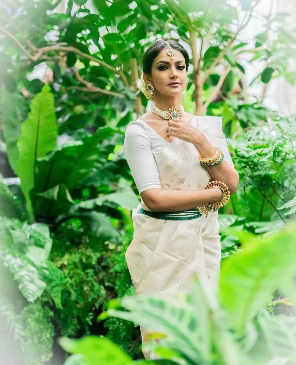 Bridal Special Lichi Silk Saree with Royal Zari