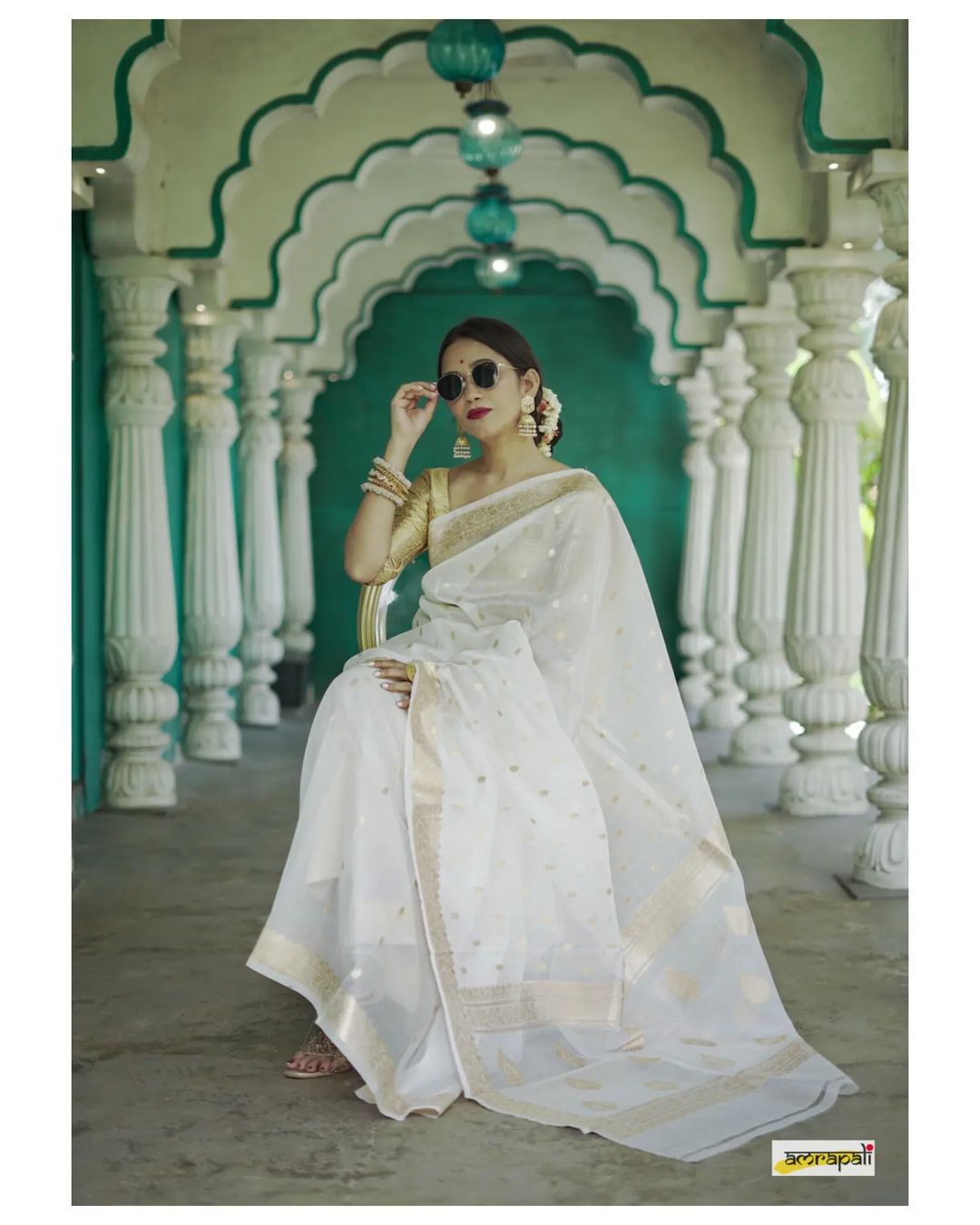 Elegant Banarasi Silk Saree with Gold Zari Embellishments White