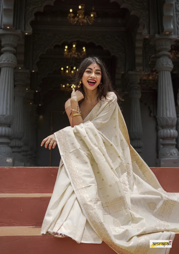 Elegant Banarasi Silk Saree with Gold Zari Embellishments Cream