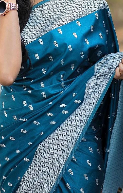 Exquisite Banarasi Silk Saree with Gold Zari Weaving Blue