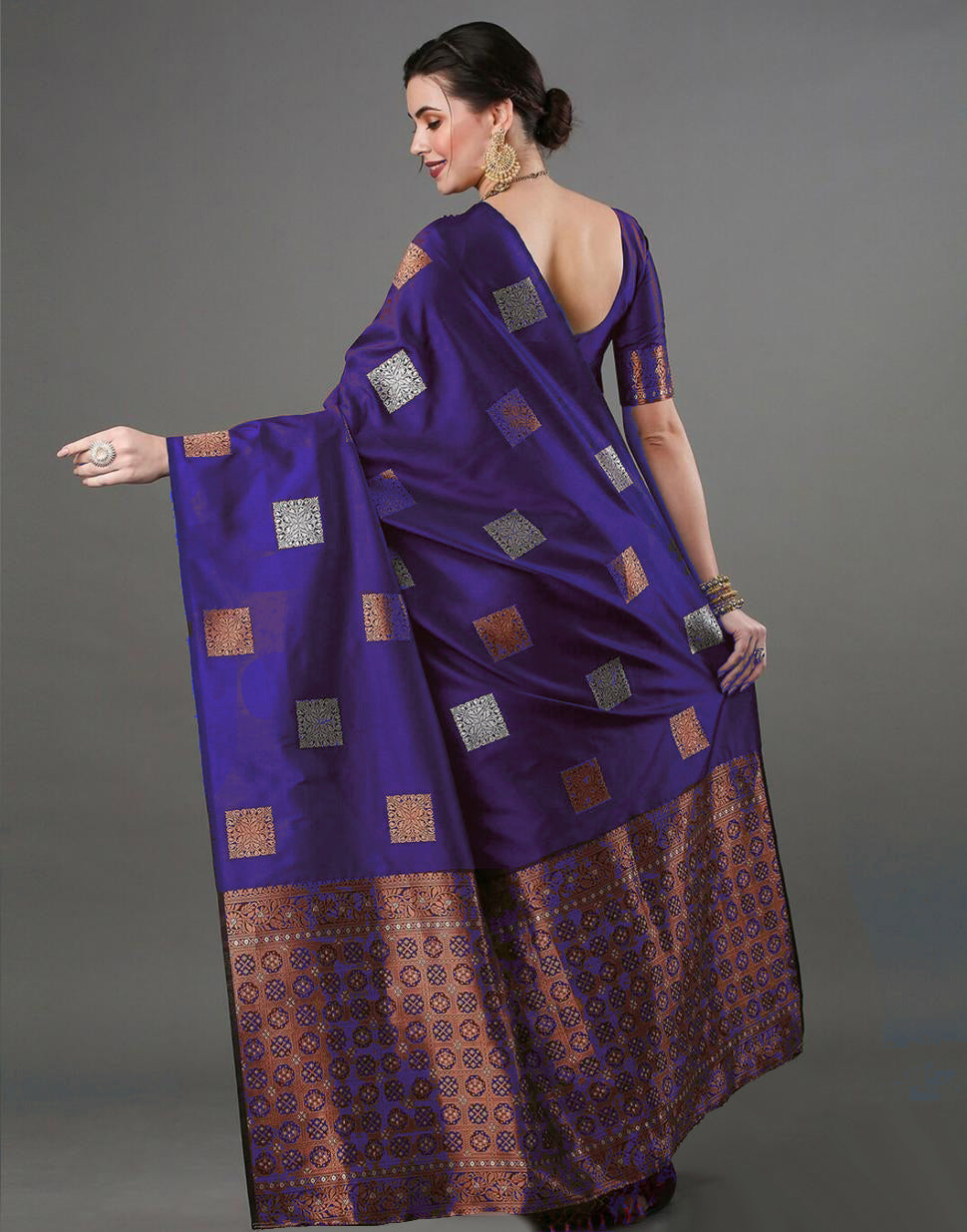 Ethnic Banarasi Saree – Handwoven Soft Silk Fabric Purple Saree
