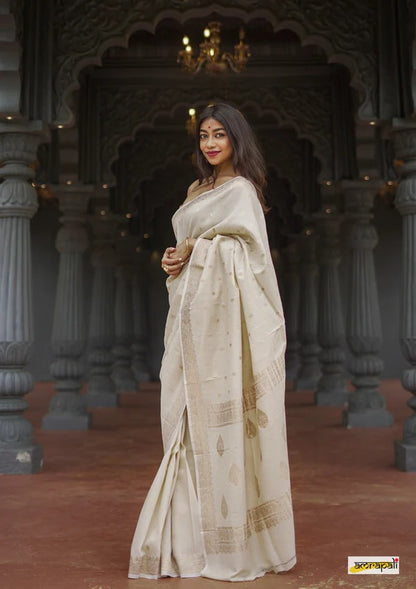 Elegant Banarasi Silk Saree with Gold Zari Embellishments Cream