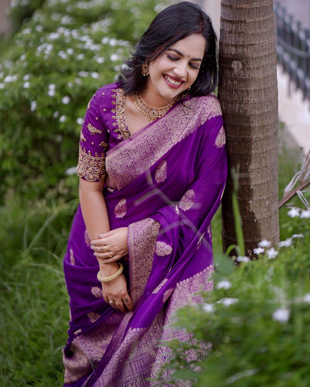 Majestic Violet Soft Lichi Silk Saree With Classic Blouse Piece