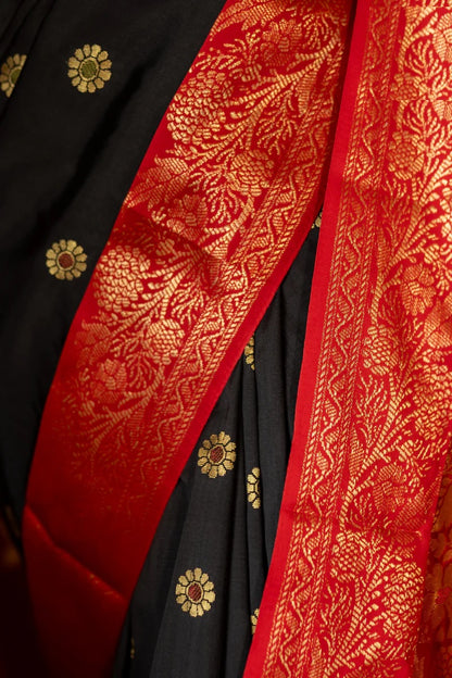 Stylist Red and Black Soft Silk Saree with Ethnic Blouse Piece