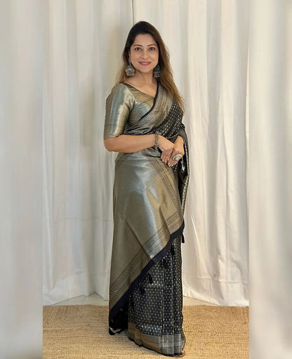 Flamboyant Black Soft Silk Saree With Super classy Blouse Piece