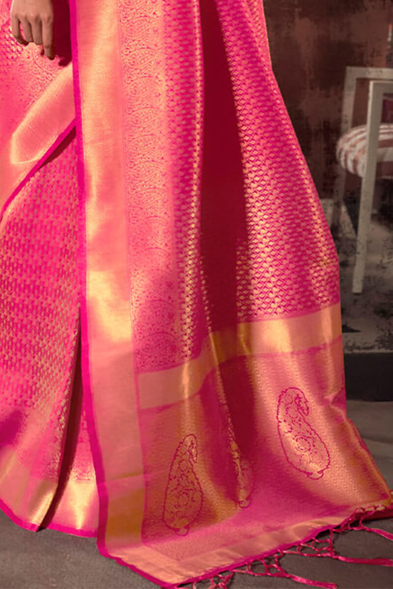 Flattering Pink Kanjivaram Silk Saree With Staring Blouse Piece
