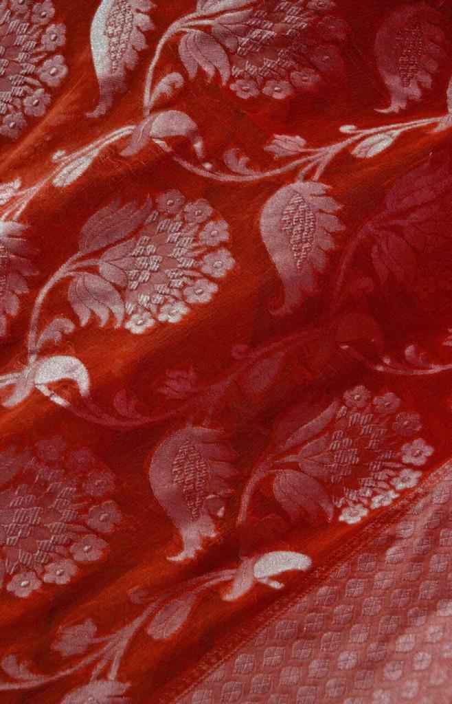 Latest Lichi Silk Saree with Golden Zari Weaving