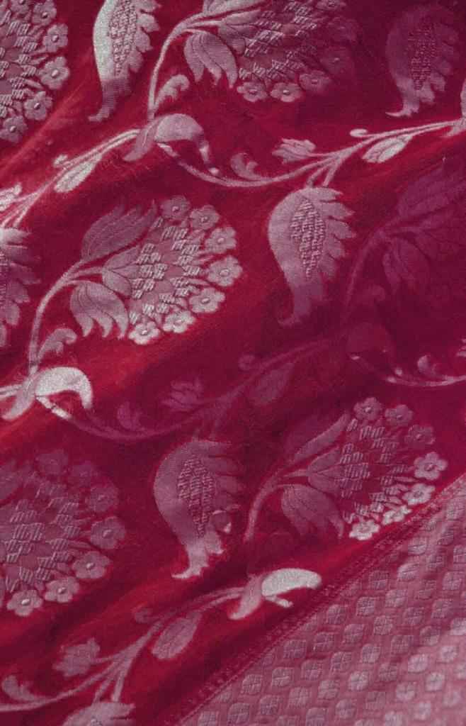 Latest Lichi Silk Saree with Golden Zari Weaving