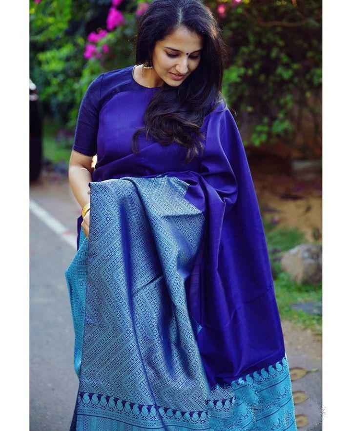 Latest Trend Lichi Silk Saree with Stylish Zari Design