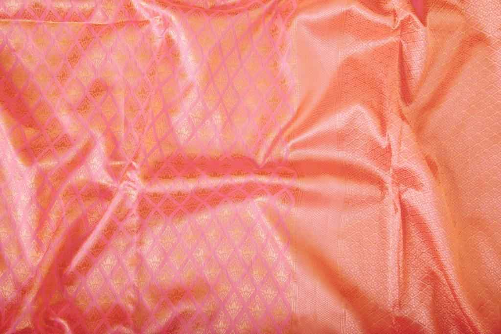 Stylish Lichi Silk Saree with Heavy Zari Border