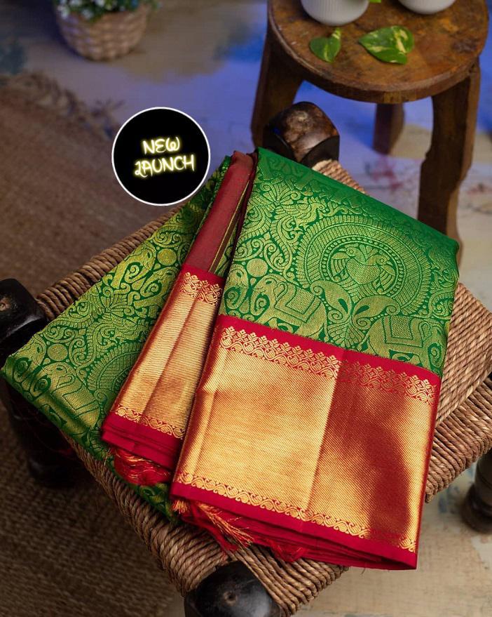 Pure Elegance Lichi Silk Saree with Zari Pattern