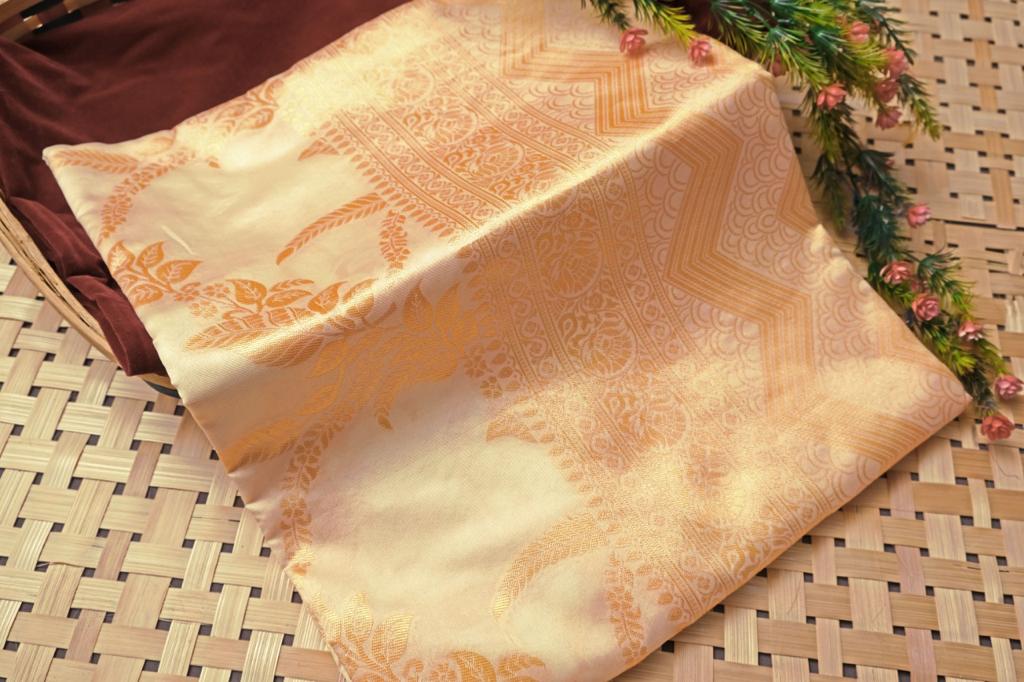 Exclusive Collection Lichi Silk Saree with Fancy Zari