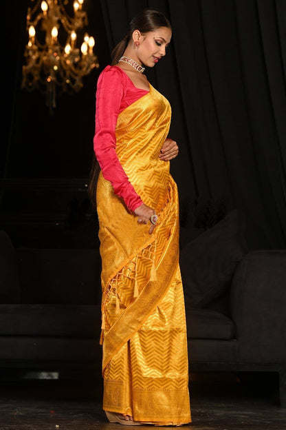 Bridal Wedding Wear Lichi Silk Saree with Heavy Zari