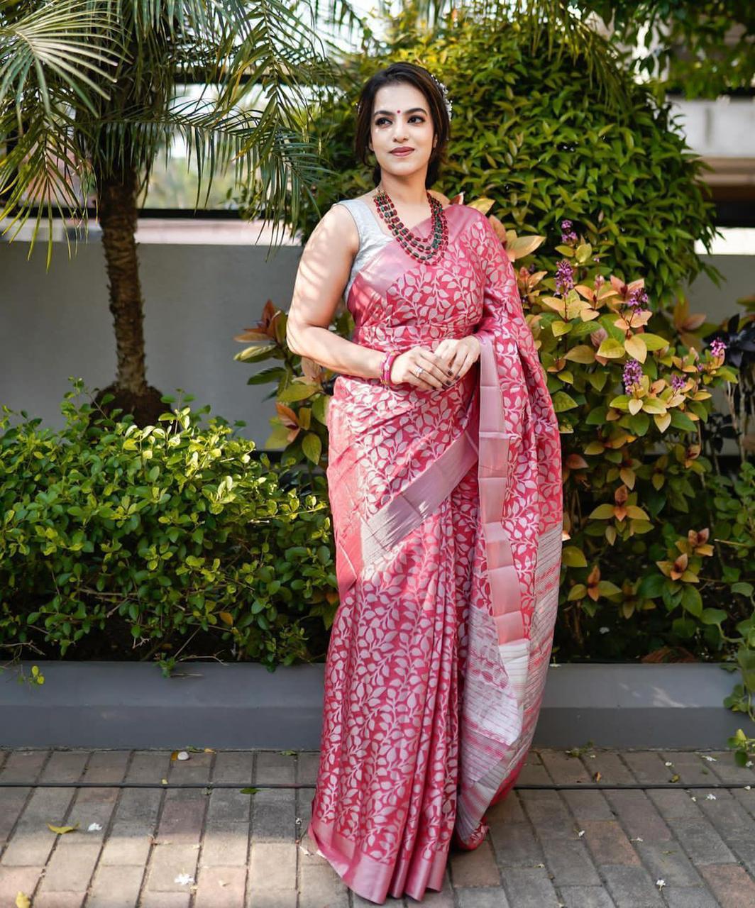 New Trend Lichi Silk Saree with Intricate Zari Weaving pink