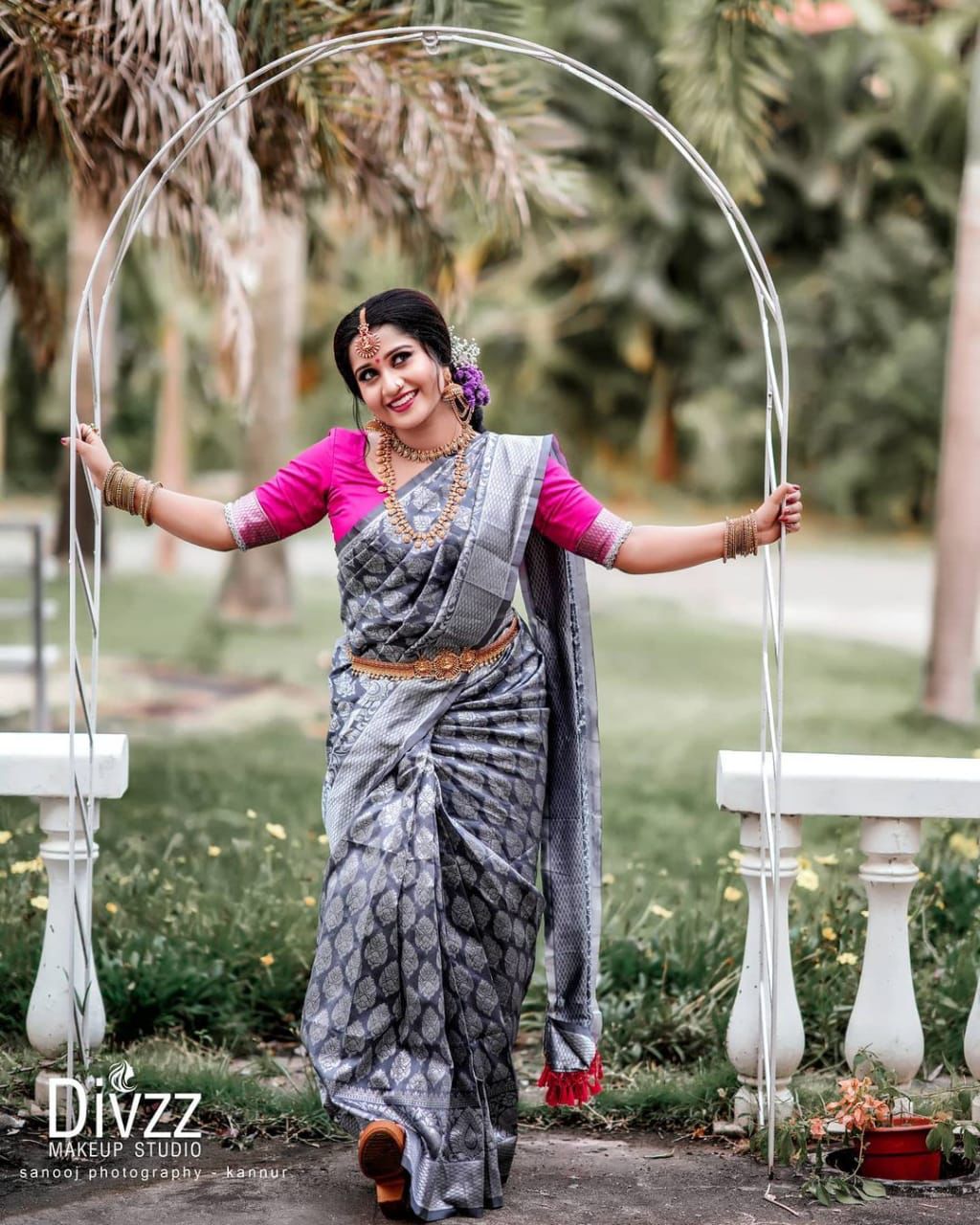 Beautifully Crafted Lichi Silk Saree with Zari Border