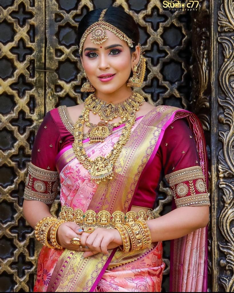 Radiate Pink Soft Lichi Silk Saree With Classic Blouse Piece