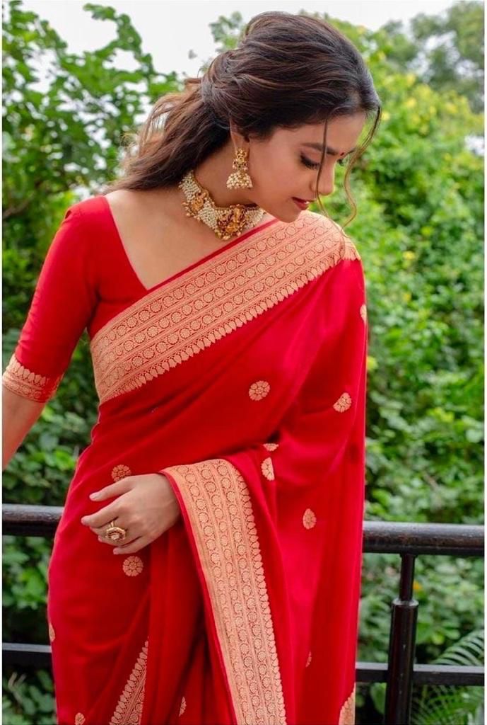 Adorable Red Soft Lichi Silk Saree With Classic Blouse Piece