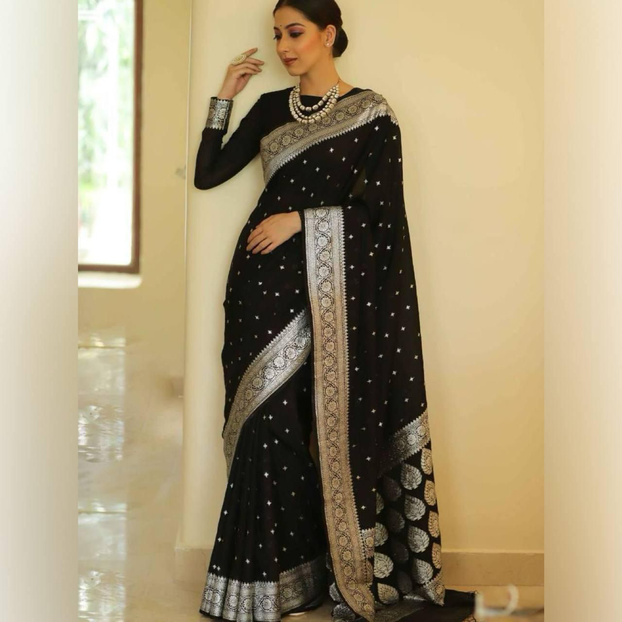 Vibrant Black Lichi Silk Saree with Blouse Peace