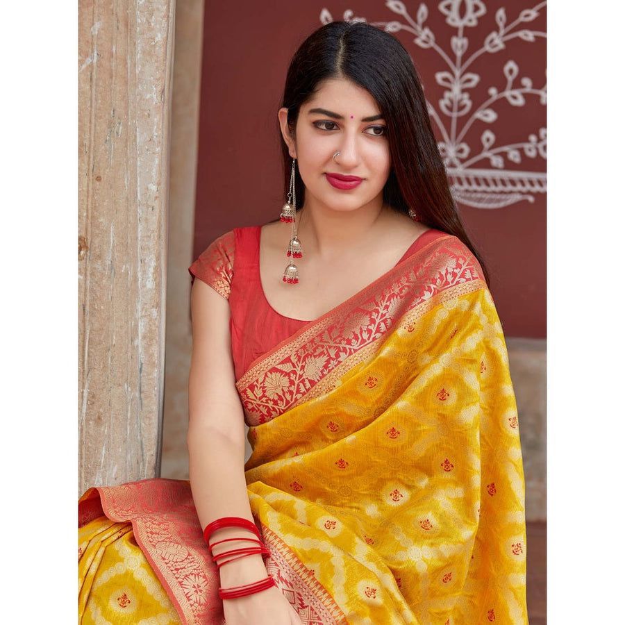 Traditional Yellow Soft Lichi Silk Saree With Classic Blouse Piece