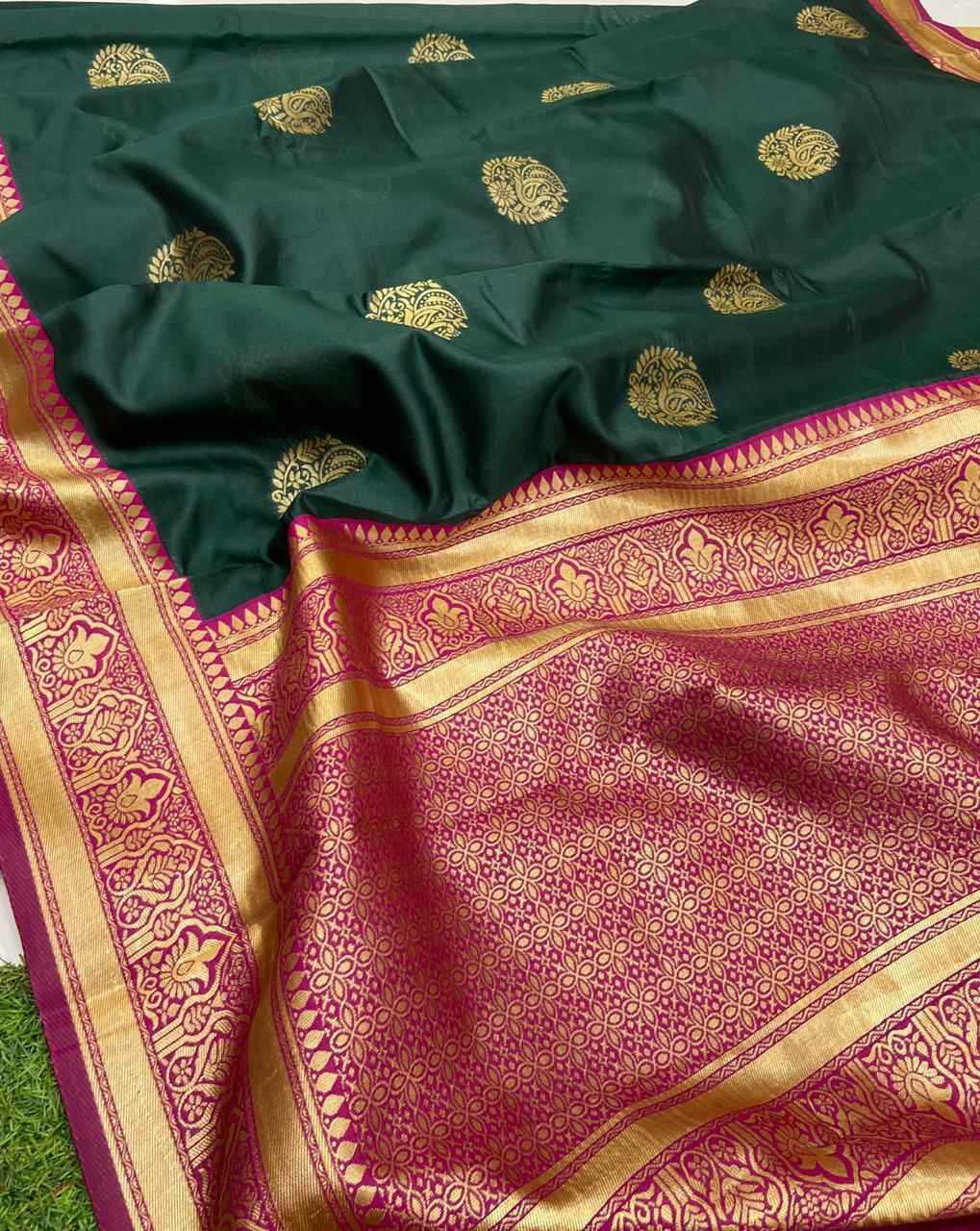 Designer Lichi Silk Saree with Exquisite Zari Detailing