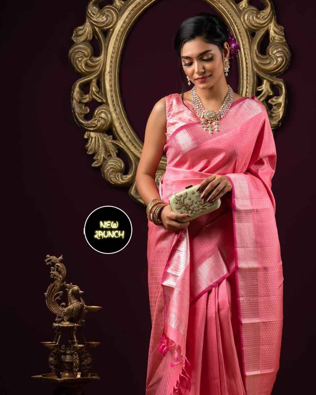 Royal Look Lichi Silk Saree with Heavy Zari Pallu