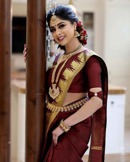 Latest Trend Lichi Silk Saree with Classy Zari Borders