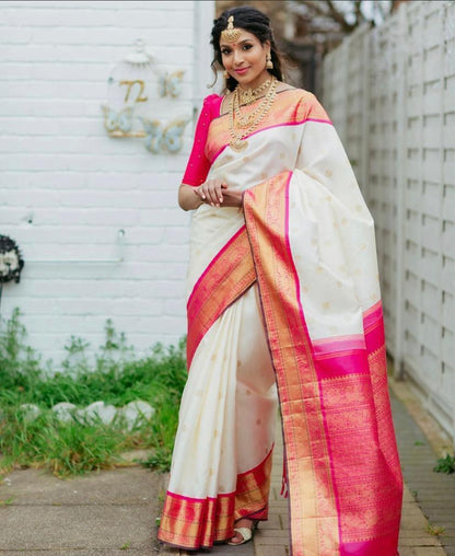 Glamorous Lichi Silk Saree with Stunning Zari Craftsmanship