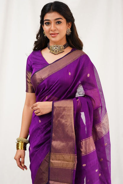 Flattering Magenta Cotton Silk Saree With Innovative Blouse Piece