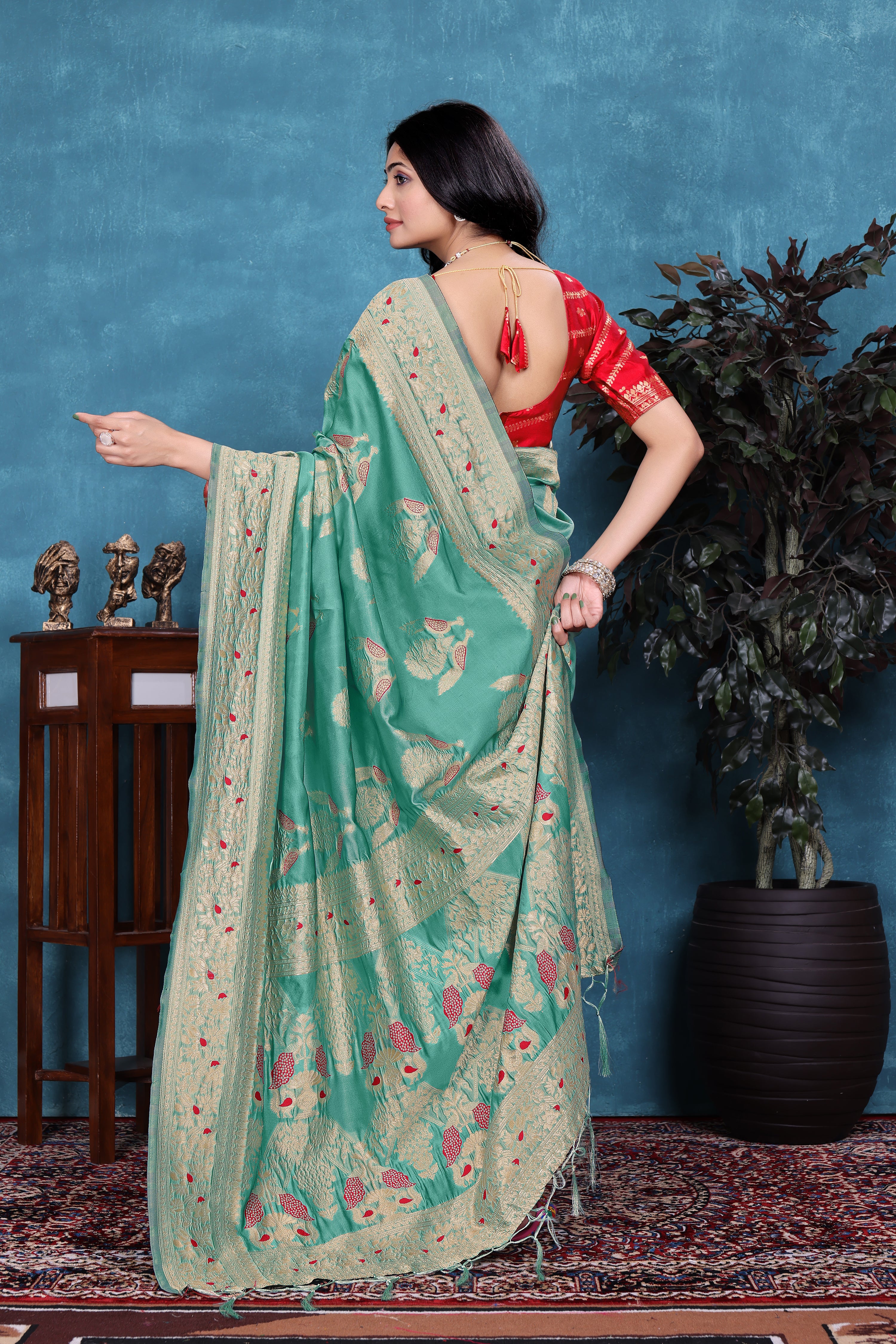 Classic Pista Green Soft Silk Saree with Ethnic Blouse Piece
