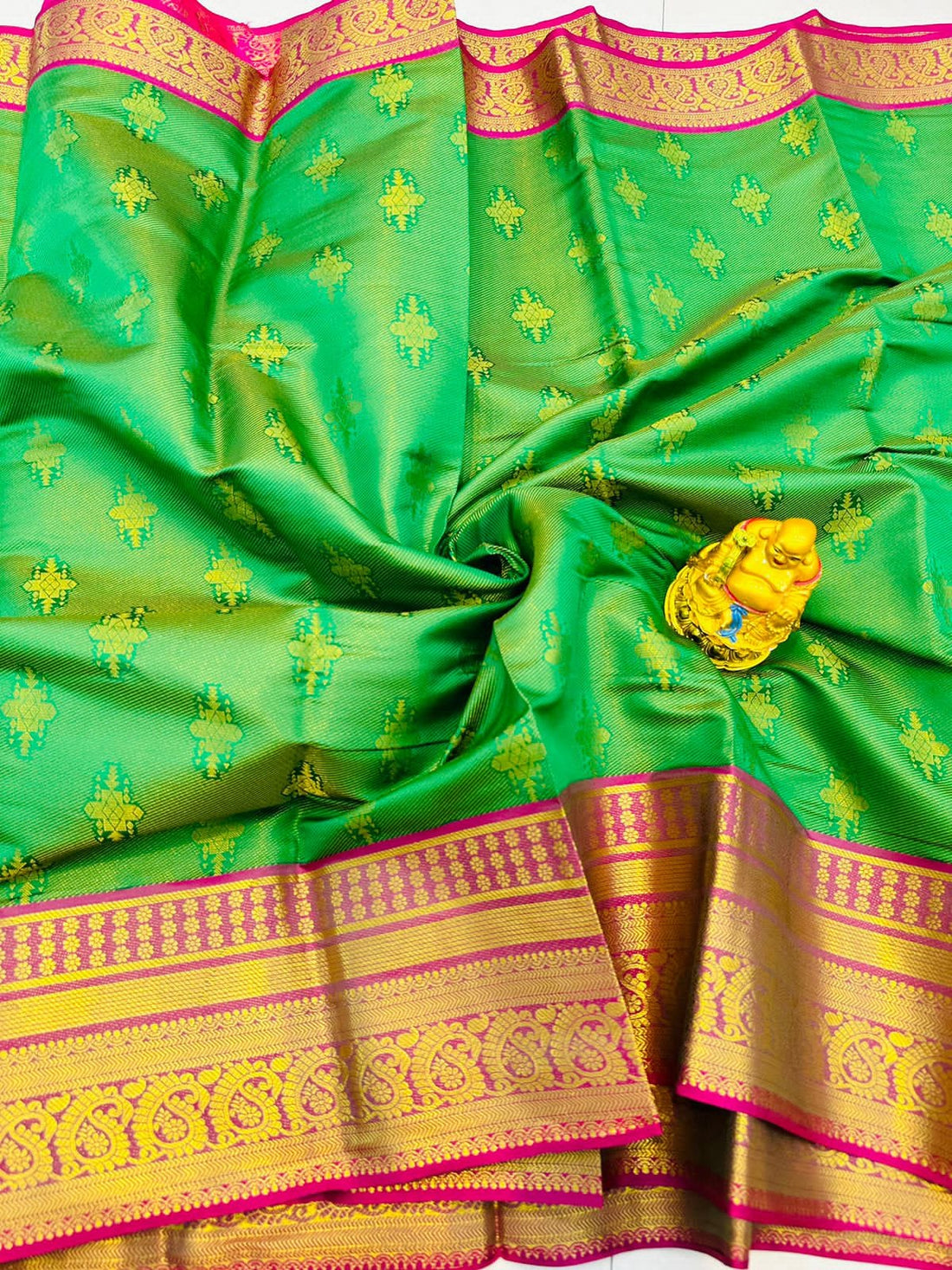 Flattering Green Kanjivaram Silk With Demure Blouse Piece