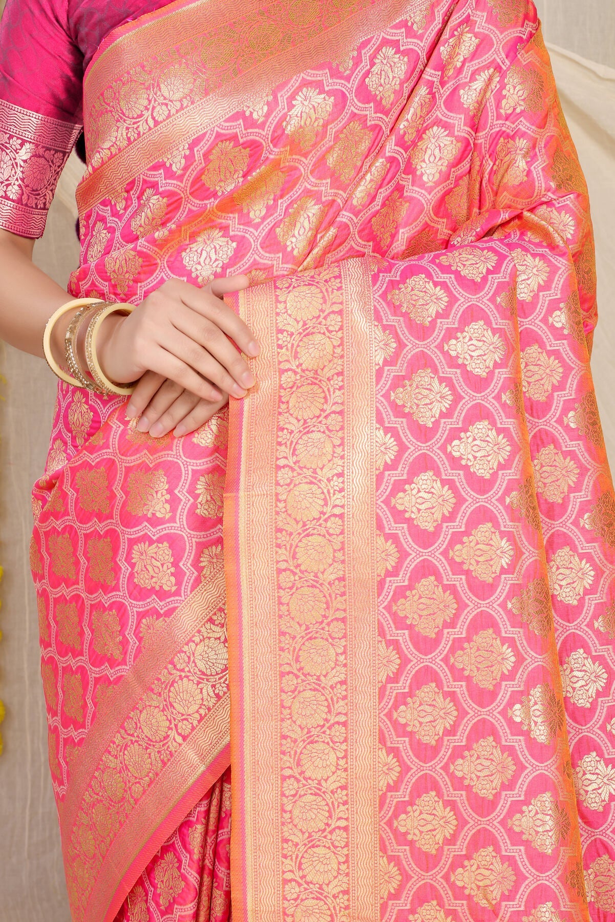 Brood Peach Kanjivaram Silk With Sumptuous Blouse Piece