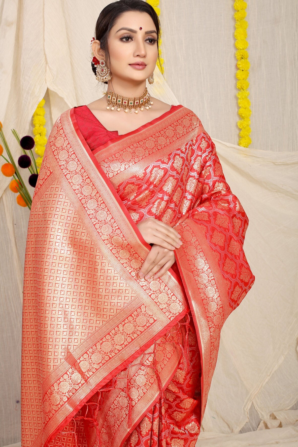 Surreptitious Red Kanjivaram Silk With Embrocation Blouse Piece